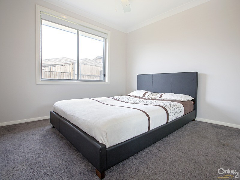 5 Wrigley Avenue, Middleton Grange NSW 2171