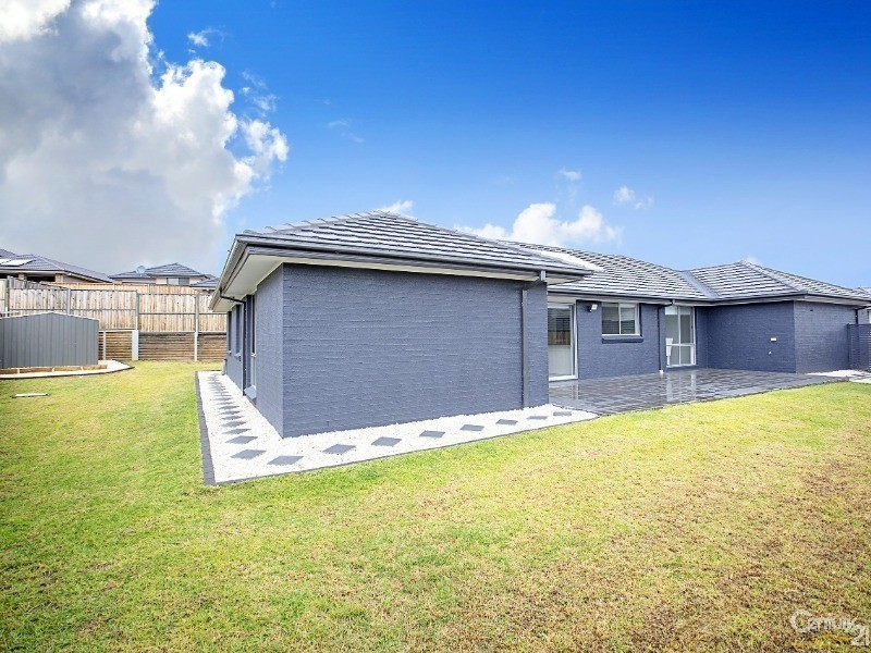 5 Wrigley Avenue, Middleton Grange NSW 2171