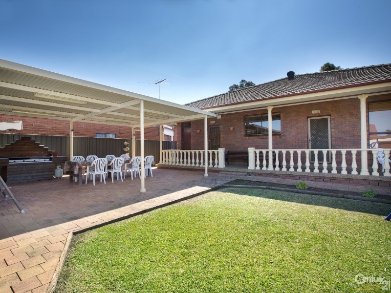 St Johns Park NSW 2176