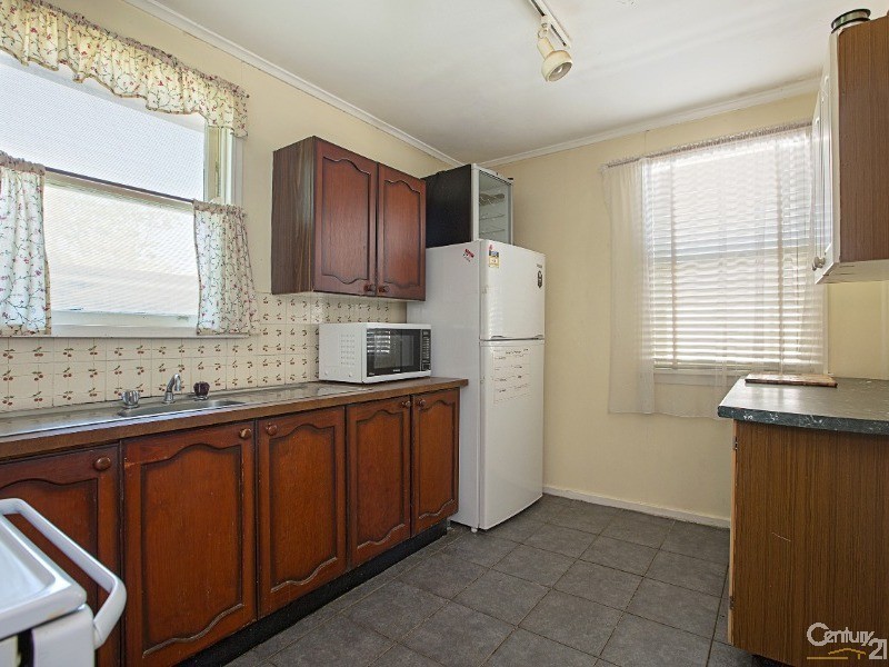 6 Leicester Place, Miller NSW 2168