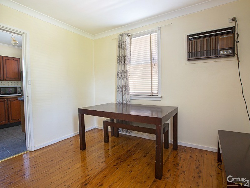 6 Leicester Place, Miller NSW 2168