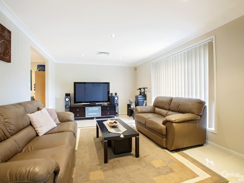 10 Ripple Close, Greenfield Park NSW 2176