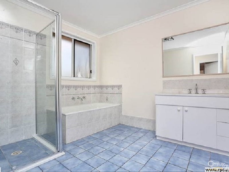 Bossley Park NSW 2176