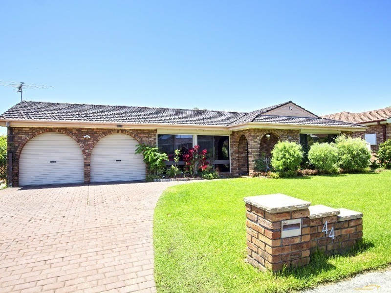 44 Glen Elgin Crescent, Edensor Park NSW 2176