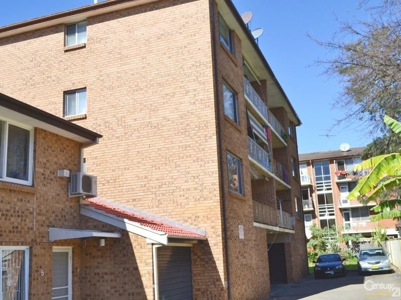 10/82 McBurney Road, Cabramatta NSW 2166