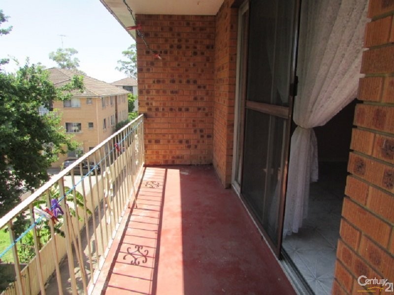 10/82 McBurney Road, Cabramatta NSW 2166
