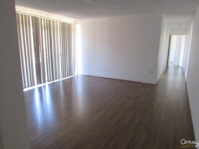 8/49 Hamilton Road, Fairfield NSW 2165