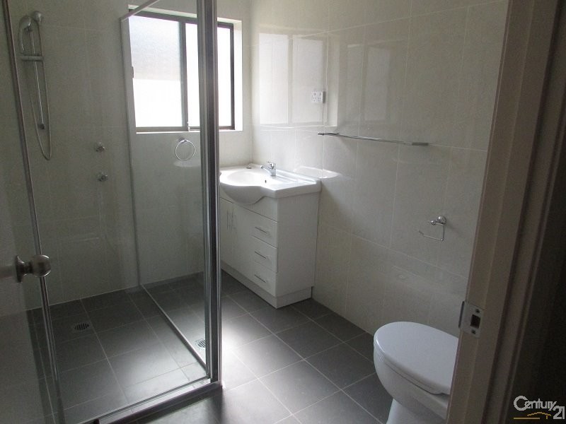 68 Ferngrove Road, Canley Heights NSW 2166