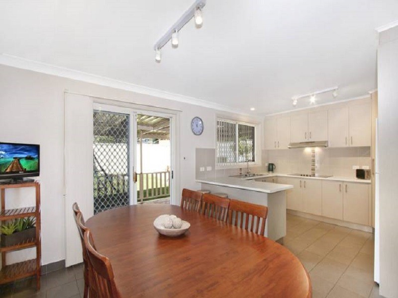 6 Bicane Close, Edensor Park NSW 2176