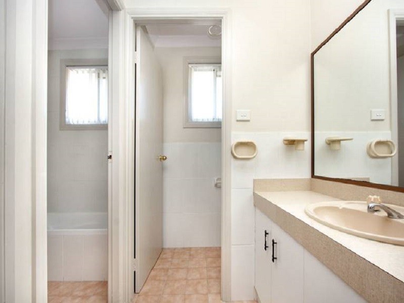 6 Bicane Close, Edensor Park NSW 2176