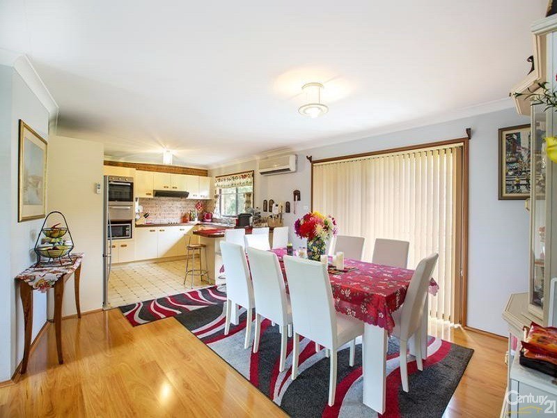 4 Kent Place, Bossley Park NSW 2176