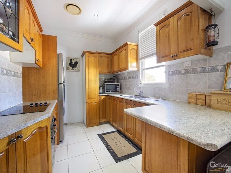 5 Nolan Place, Mount Pritchard NSW 2170