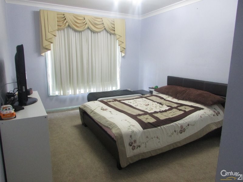 12A Roland Avenue, Liverpool NSW 2170