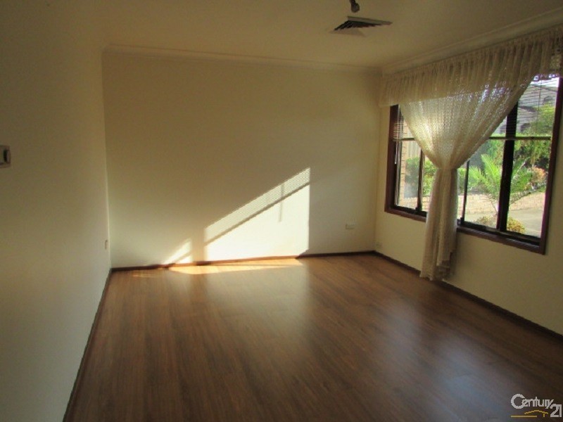 3 Nundah Street, St Johns Park NSW 2176