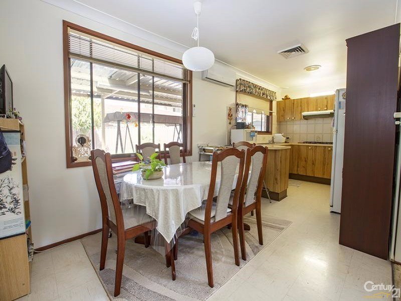 3 Nundah Street, St Johns Park NSW 2176
