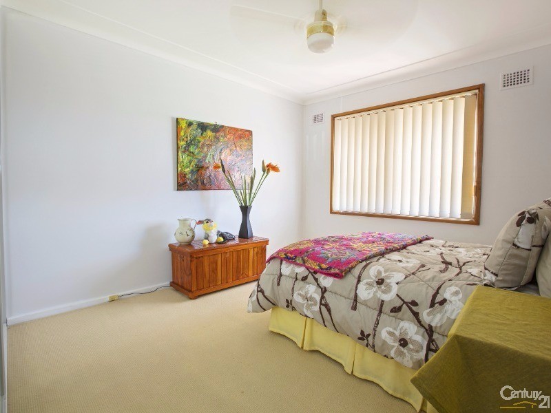 6 Girra Street, Fairfield West NSW 2165