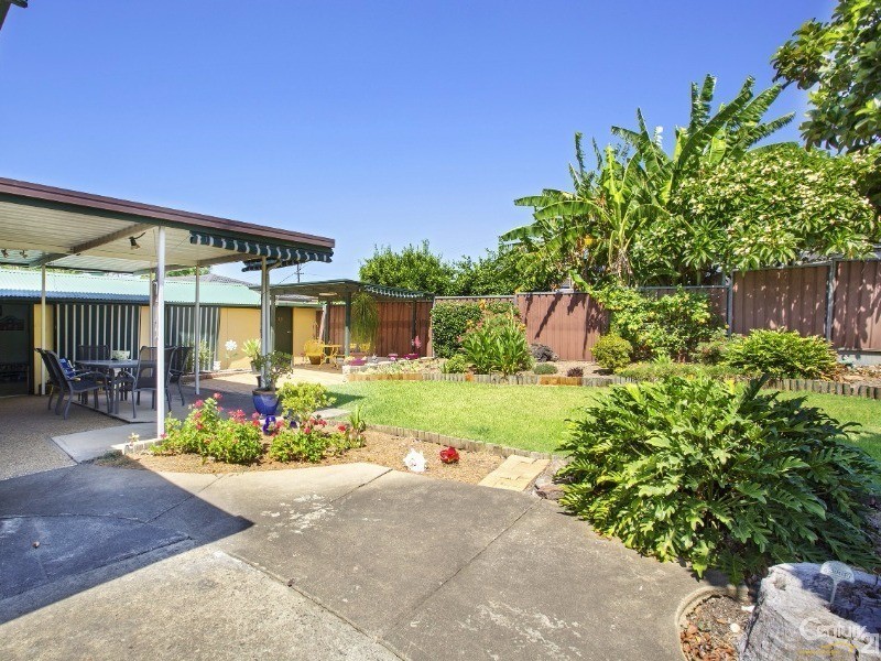 6 Girra Street, Fairfield West NSW 2165