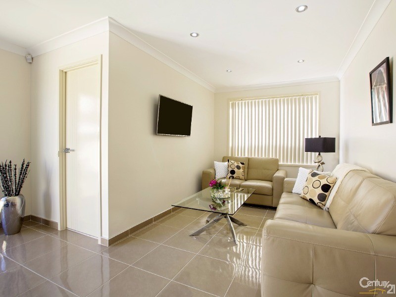 15 Murrumbidgee Street, Bossley Park NSW 2176