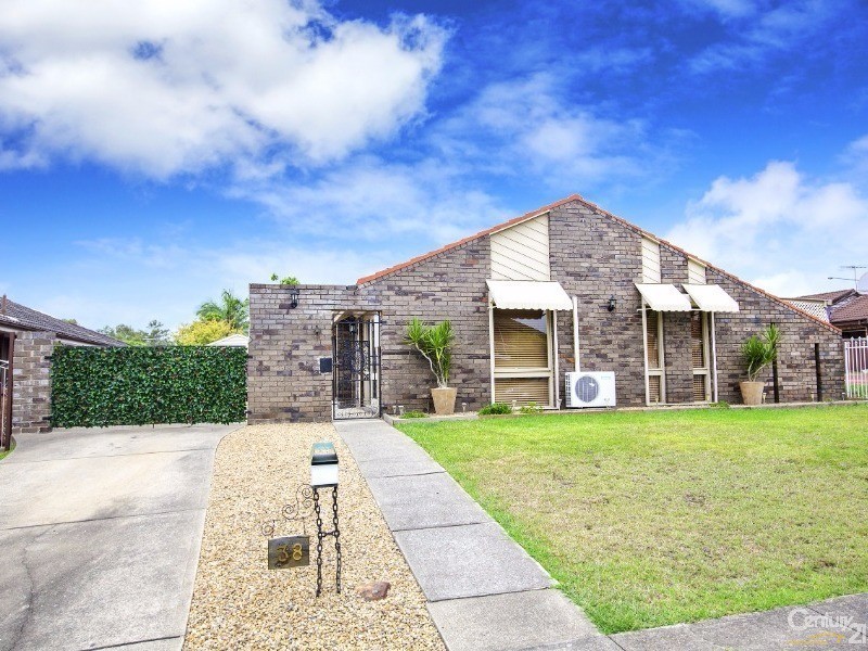 38 Morna Street, Greenfield Park NSW 2176