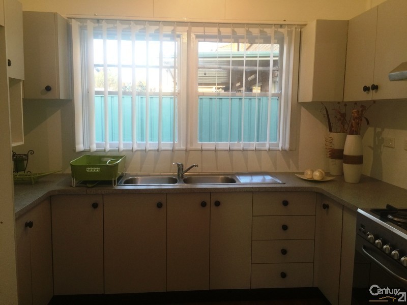 1 Grace Street, Liverpool NSW 2170