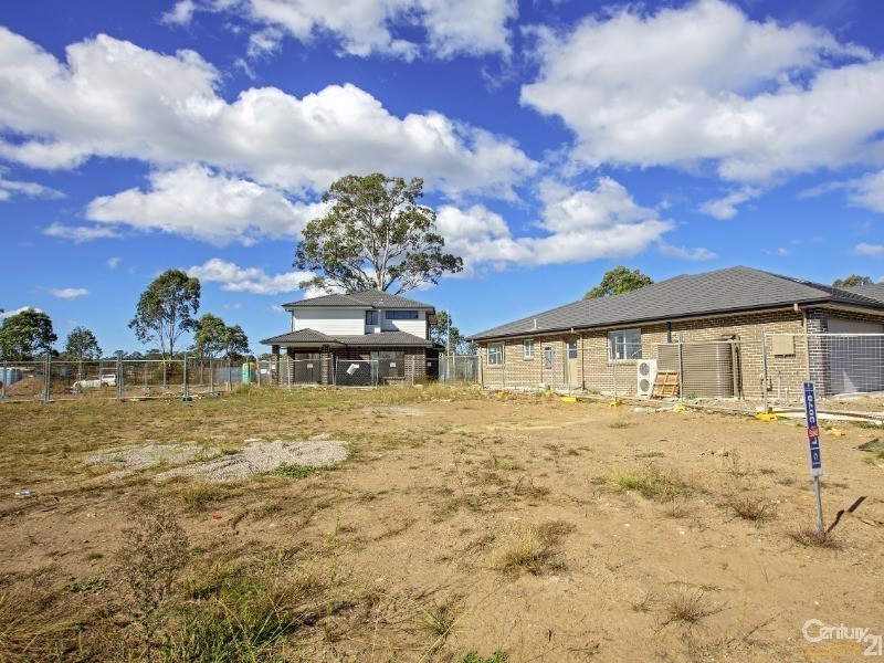 6 Coventry Crescent, Denham Court NSW 2565