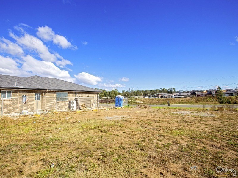 6 Coventry Crescent, Denham Court NSW 2565
