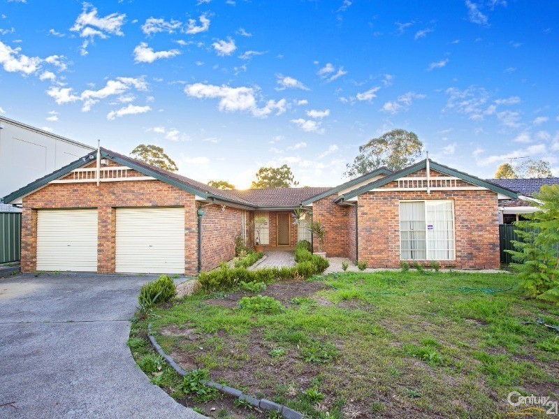 8 Toorak Close, St Johns Park NSW 2176