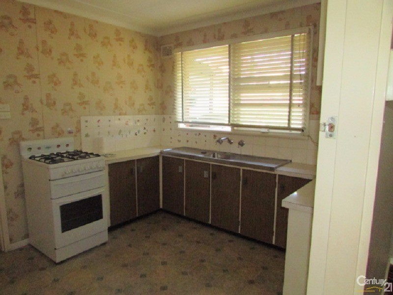 4 Farningham Street, Mount Pritchard NSW 2170