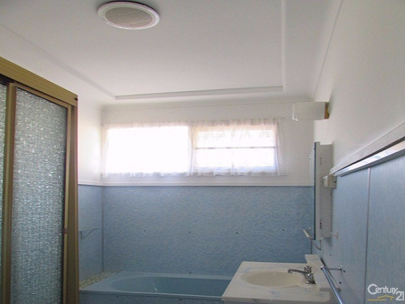 4 Farningham Street, Mount Pritchard NSW 2170