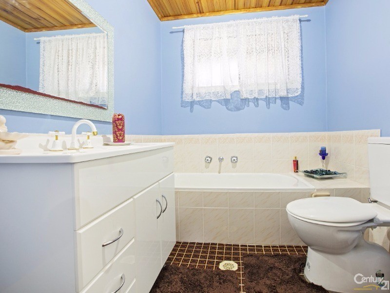 St Johns Park NSW 2176