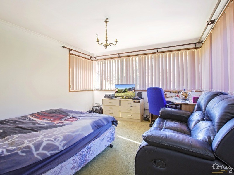 17 Arunta Avenue, Green Valley NSW 2168