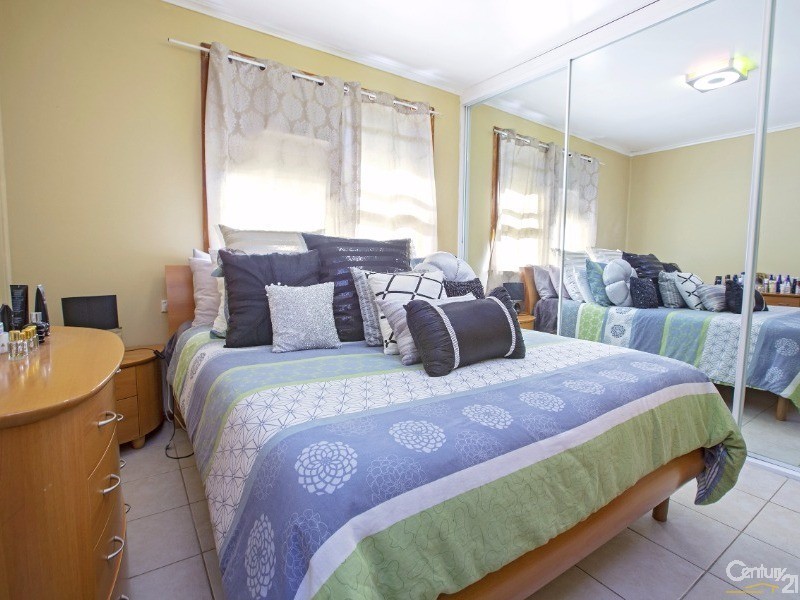 77 Strickland Cres, Ashcroft NSW 2168