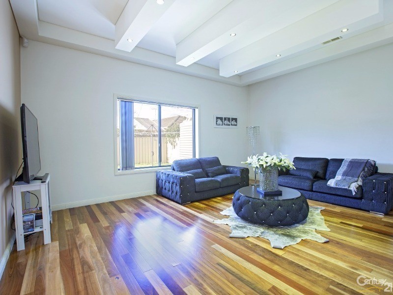 55 Rossini Drive, Hinchinbrook NSW 2168