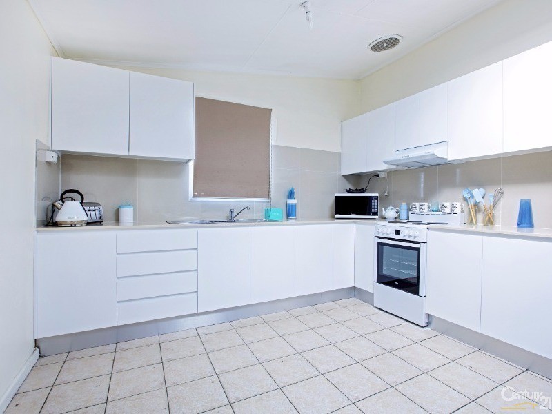 1 Boomerang Road, Edensor Park NSW 2176