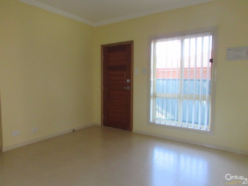 37A Buranda Crescent, St Johns Park NSW 2176