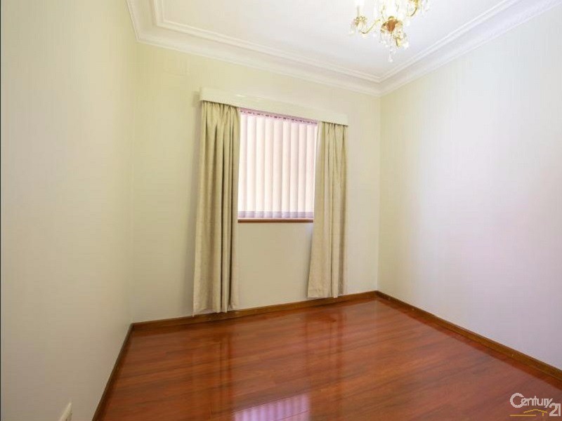 38 First Avenue, Hoxton Park NSW 2171