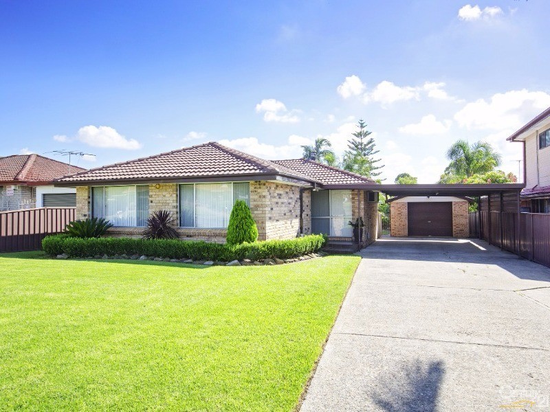 5 Hornet Street, Greenfield Park NSW 2176