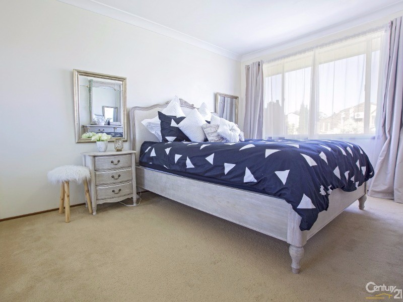 5 Hornet Street, Greenfield Park NSW 2176