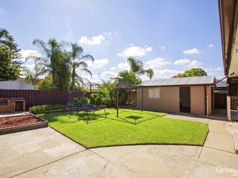 5 Hornet Street, Greenfield Park NSW 2176
