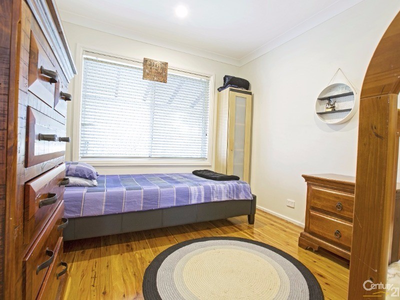 40 Sandringham Street, St Johns Park NSW 2176