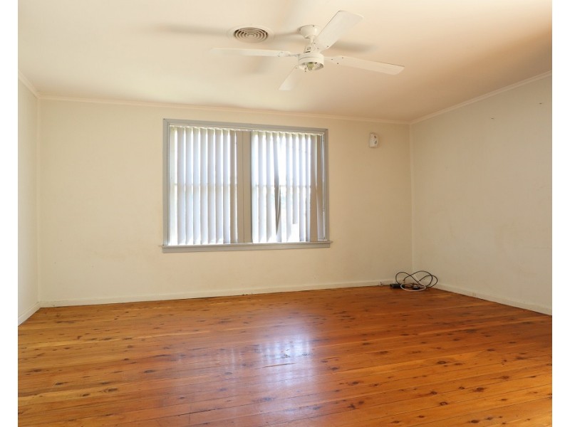 14 Coonong Street, Busby NSW 2168