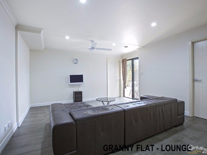 9 Dandenong Close, Bossley Park NSW 2176