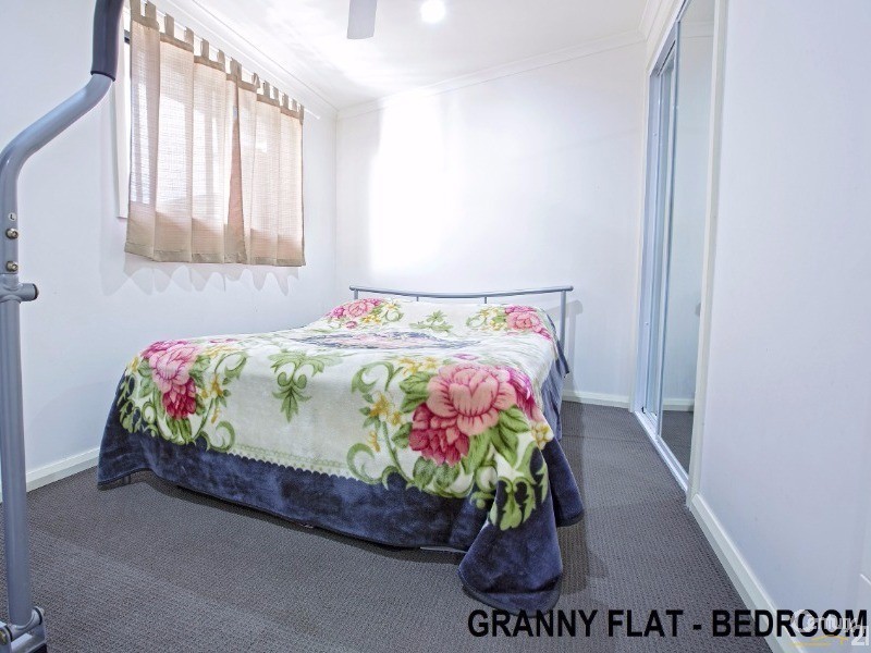 9 Dandenong Close, Bossley Park NSW 2176