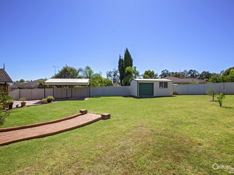 11 Wallaby Close, Bossley Park NSW 2176