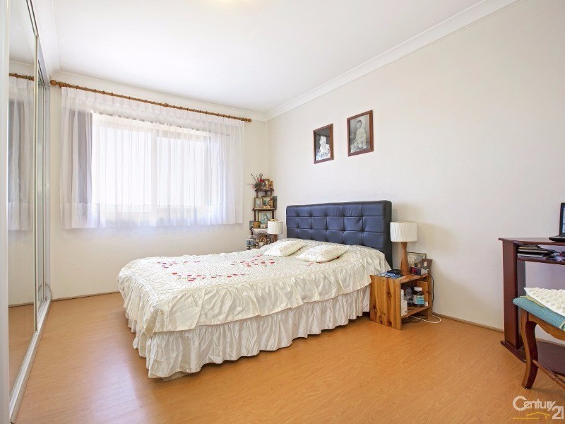 28/3-5 Gilbert Street, Cabramatta NSW 2166