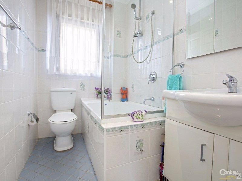 28/3-5 Gilbert Street, Cabramatta NSW 2166