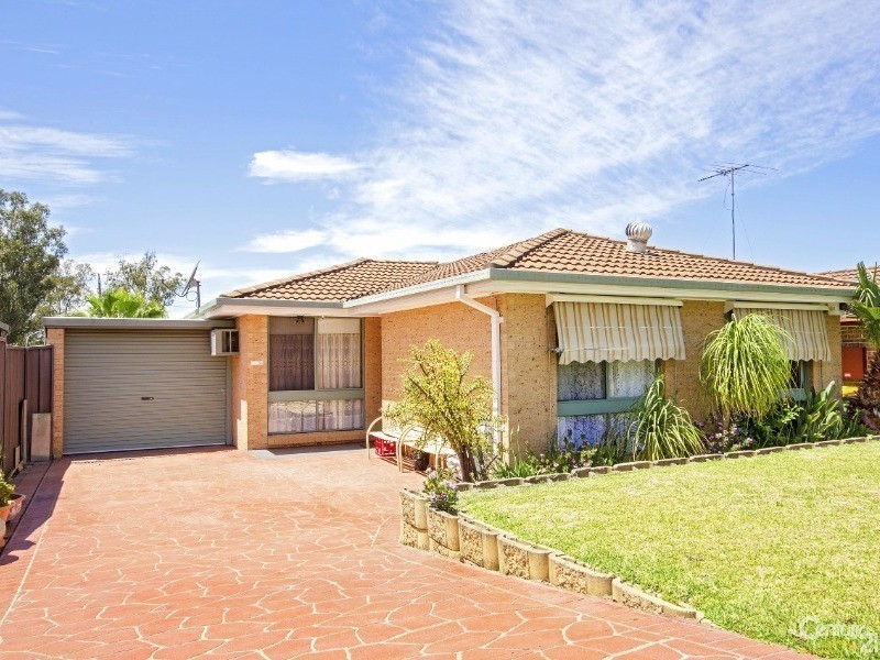 125 Farmview Drive, Cranebrook NSW 2749