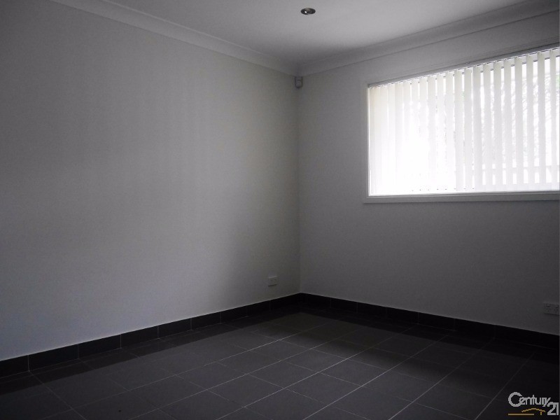 28A Gwandalan Road, Edensor Park NSW 2176