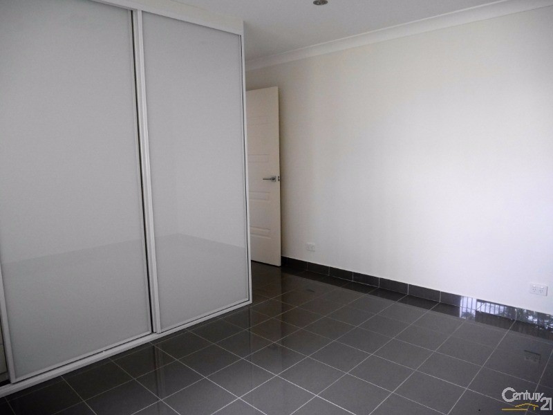 28A Gwandalan Road, Edensor Park NSW 2176