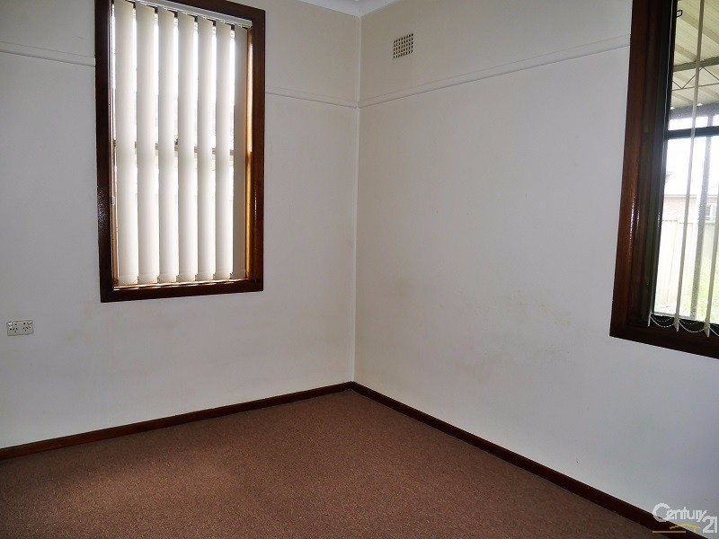 10 Heinze Avenue, Mount Pritchard NSW 2170